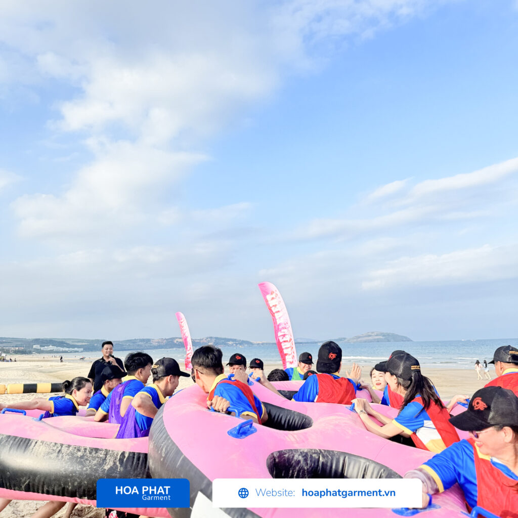 chất liệu đồng phục teambuilding